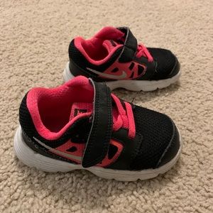 Nike toddler girl sneakers